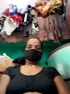 Snapshot of Sexi_savita chatting on 10-18-25, 06:58 Sexi savita online show from 10-18-25, 06:58