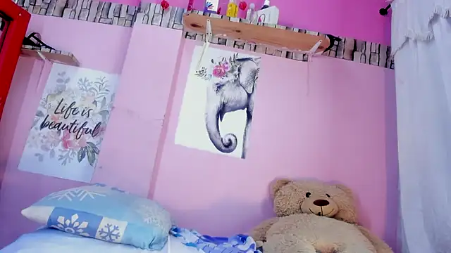Snapshot of sashaduarte chatting on 09-14-25, 01:54 sashaduarte online show from 09-14-25, 01:54