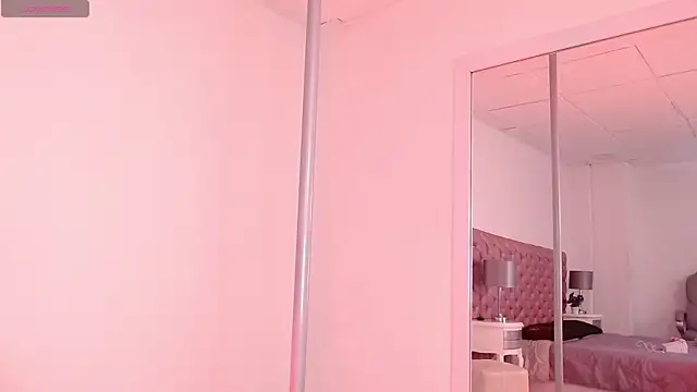 Coralgh  online show from 09-23-25, 08:23