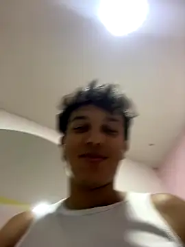 Snapshot of Leo_Savage_ chatting on 10-11-25, 03:06 Leo Savage online show from 10-11-25, 03:06