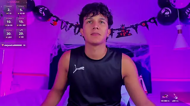 Snapshot of Leo_Savage_ chatting on 10-16-25, 04:13 Leo Savage online show from 10-16-25, 04:13