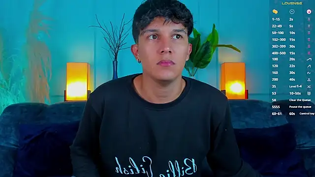 Leo Savage  online show from 02-21-26, 03:40