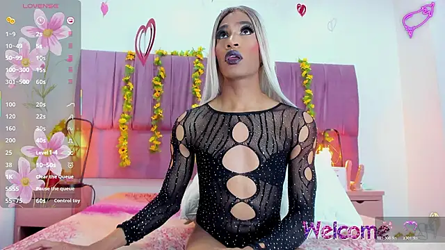 Snapshot of Keycesex chatting on 03-12-26, 10:49 Keycesex online show from 03-12-26, 10:49