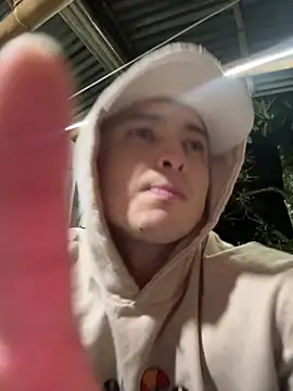 Snapshot of Alexander_ferre chatting on 02-16-26, 01:13 Alexander ferre online show from 02-16-26, 01:13