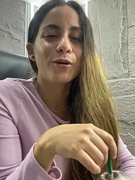 CamileX online show from 09-19-25, 07:47