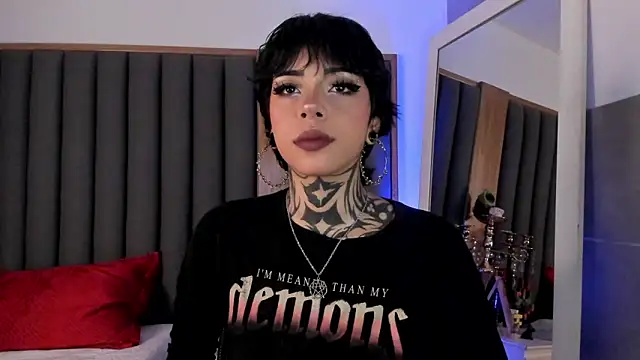 misstomie  online show from 05-21-26, 06:42
