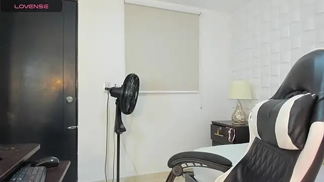 yulitza1025 online show from 03-13-26, 01:07