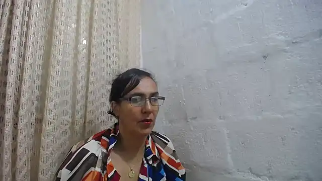 gabbyparker  online show from 04-15-26, 09:38