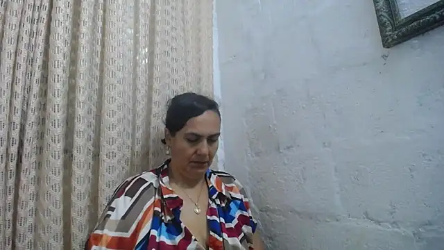 gabbyparker  online show from 05-11-26, 09:04
