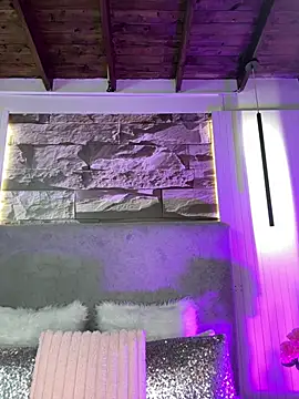 HannahCollyns online show from 02-08-26, 04:54