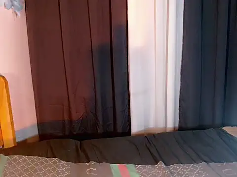 Snapshot of addicted_to_alex chatting on 09-25-25, 05:22 addicted to alex online show from 09-25-25, 05:22