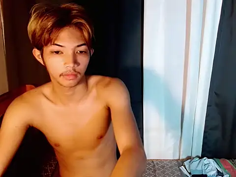 Snapshot of addicted_to_alex chatting on 10-01-25, 04:51 addicted to alex online show from 10-01-25, 04:51