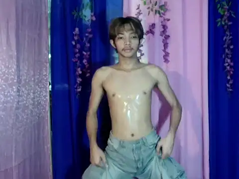 Snapshot of addicted_to_alex chatting on 10-04-25, 06:33 addicted to alex online show from 10-04-25, 06:33