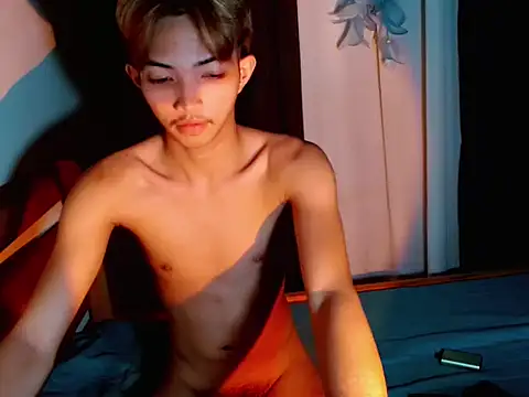 addicted to alex online show from 11-13-25, 03:55