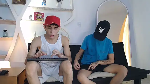 THREE GUYS HOT online show from 10-12-25, 07:46