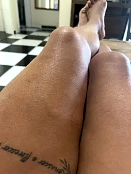 ju muniz01 online show from 11-16-25, 01:28