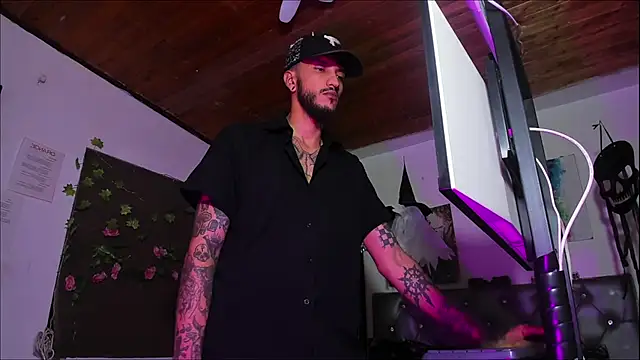 dex 55 online show from 10-20-25, 01:06