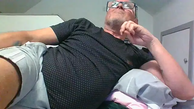 naughtygrandad1 online show from 05-09-26, 06:02