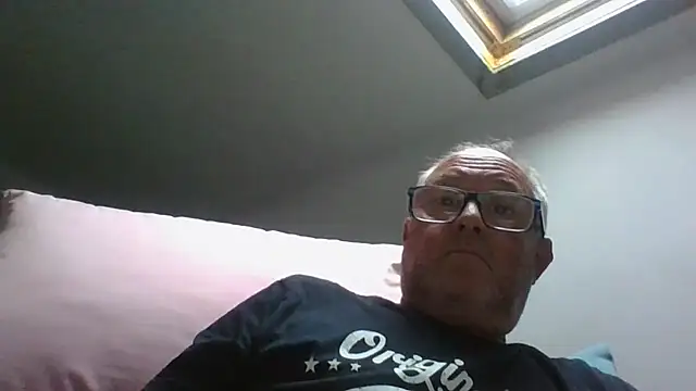 naughtygrandad1 online show from 07-06-26, 06:43