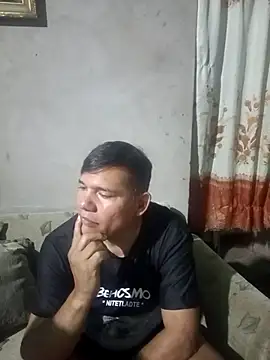 Snapshot of Franklin111230 chatting on 03-25-26, 12:49 Franklin111230 online show from 03-25-26, 12:49