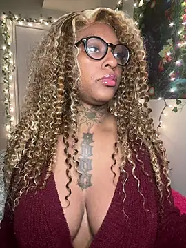 Snapshot of MistiSavannah chatting on 04-19-26, 10:58 MistiSavannah online show from 04-19-26, 10:58