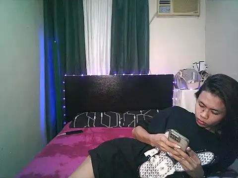 Snapshot of Sweet-shopia chatting on 10-06-25, 10:56 Sweet-shopia online show from 10-06-25, 10:56