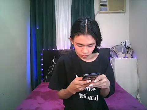 Snapshot of Sweet-shopia chatting on 10-09-25, 01:31 Sweet-shopia online show from 10-09-25, 01:31