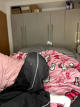 OliviaaFischer online show from 01-14-26, 05:07