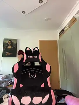 OliviaaFischer online show from 06-18-26, 04:55
