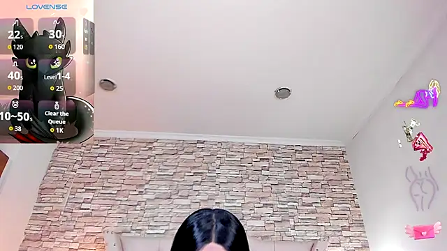 Lucia-Horny24 online show from 10-10-25, 08:19