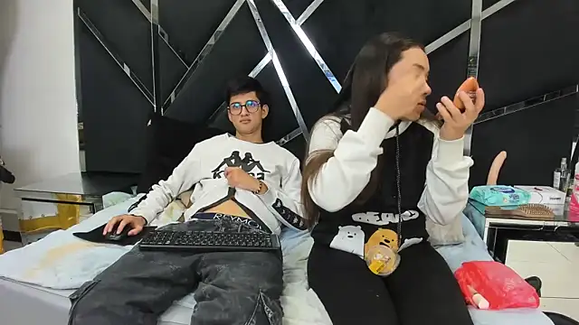 Noa Arez online show from 02-03-26, 02:21