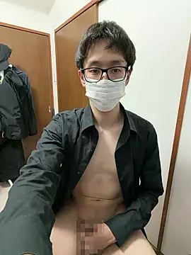 Snapshot of gHayato chatting on 04-28-26, 04:45 gHayato online show from 04-28-26, 04:45