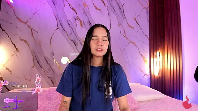 Emmiicute online show from 02-19-26, 08:27