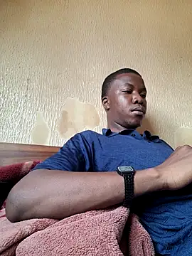 Snapshot of sweetdickboy2 chatting on 09-27-25, 10:42 sweetdickboy2 online show from 09-27-25, 10:42