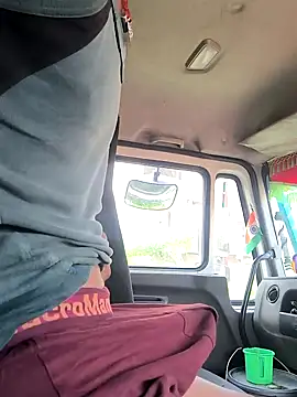 Snapshot of rajdehli chatting on 10-13-25, 02:55 rajdehli online show from 10-13-25, 02:55