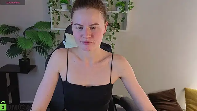 Wanda Gomez online show from 12-20-25, 03:08