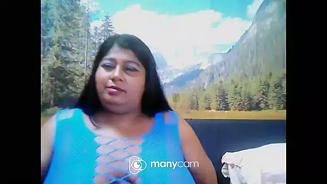Snapshot of indianhoney694u chatting on 01-20-25, 05:59 indianhoney694u online show from 01-20-25, 05:59
