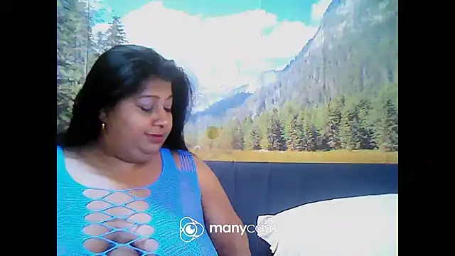 Snapshot of indianhoney694u chatting on 01-31-25, 12:17 indianhoney694u online show from 01-31-25, 12:17