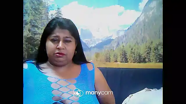 Snapshot of indianhoney694u chatting on 02-20-25, 05:33 indianhoney694u online show from 02-20-25, 05:33