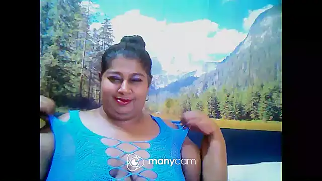Snapshot of indianhoney694u chatting on 02-26-25, 05:17 indianhoney694u online show from 02-26-25, 05:17