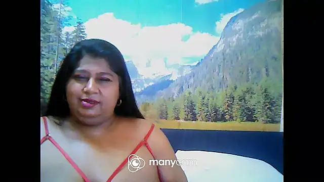 Snapshot of indianhoney694u chatting on 03-04-25, 08:35 indianhoney694u online show from 03-04-25, 08:35