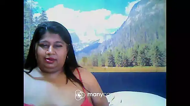 Snapshot of indianhoney694u chatting on 03-05-25, 08:32 indianhoney694u online show from 03-05-25, 08:32