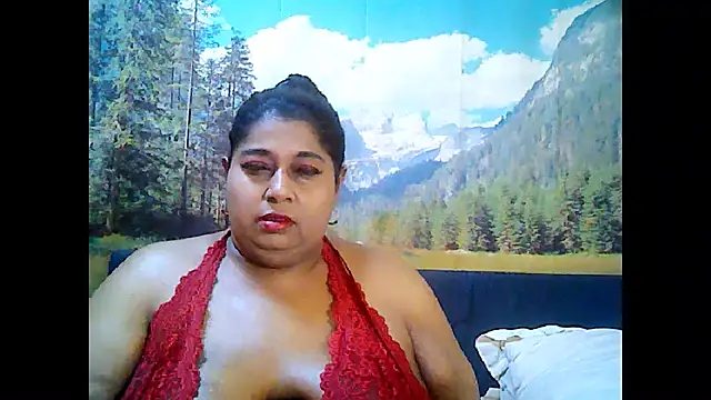 Snapshot of indianhoney694u chatting on 09-13-25, 05:18 indianhoney694u online show from 09-13-25, 05:18