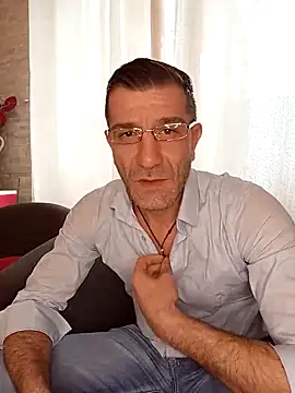 Alexdaniel89 online show from 02-05-26, 01:05