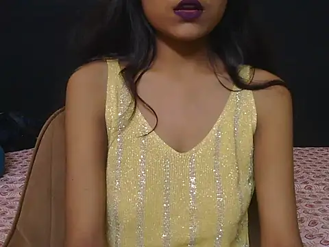 hoty-priya online show from 09-11-25, 04:34