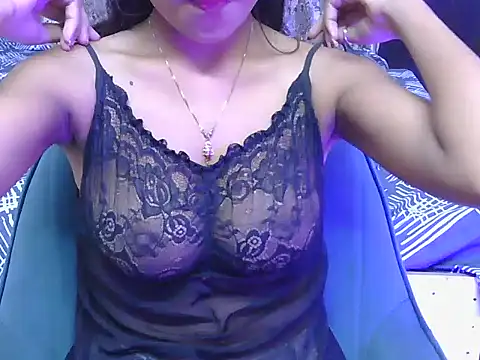 hoty-priya online show from 05-05-26, 04:42
