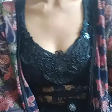 Aashiika1176 online show from 11-11-25, 10:32