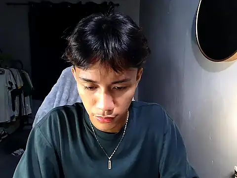 naughtyboyloy 0 online show from 05-05-26, 06:49