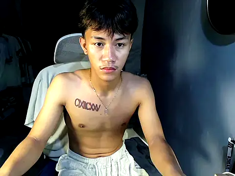 naughtyboyloy 0 online show from 05-06-26, 09:42