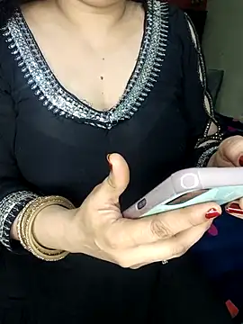 PRIYA 22 online show from 10-15-25, 12:55